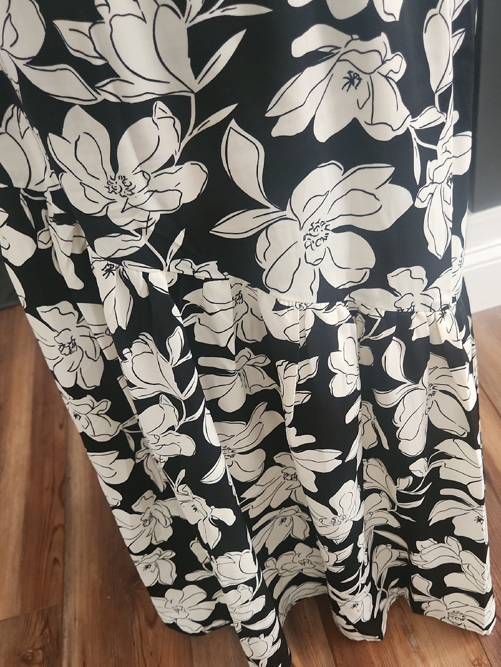 Promesa Black and Cream Floral Maxi Skirt - Picture 4 of 7